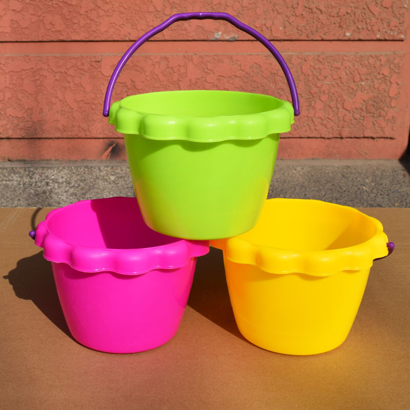 儿童沙滩桶玩具桶钓鱼小桶加厚捞鱼桶塑料玩具水桶洗笔桶挖沙桶花边桶