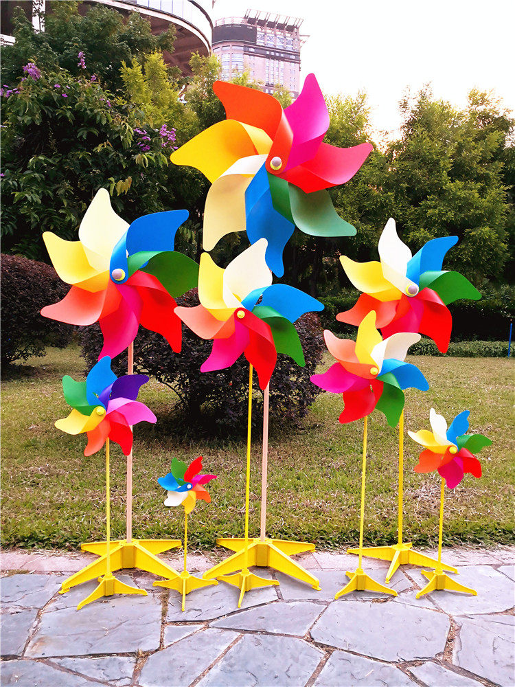 大风车儿童玩具小风车彩色七彩风车幼儿园小风车公园装饰拍摄道具