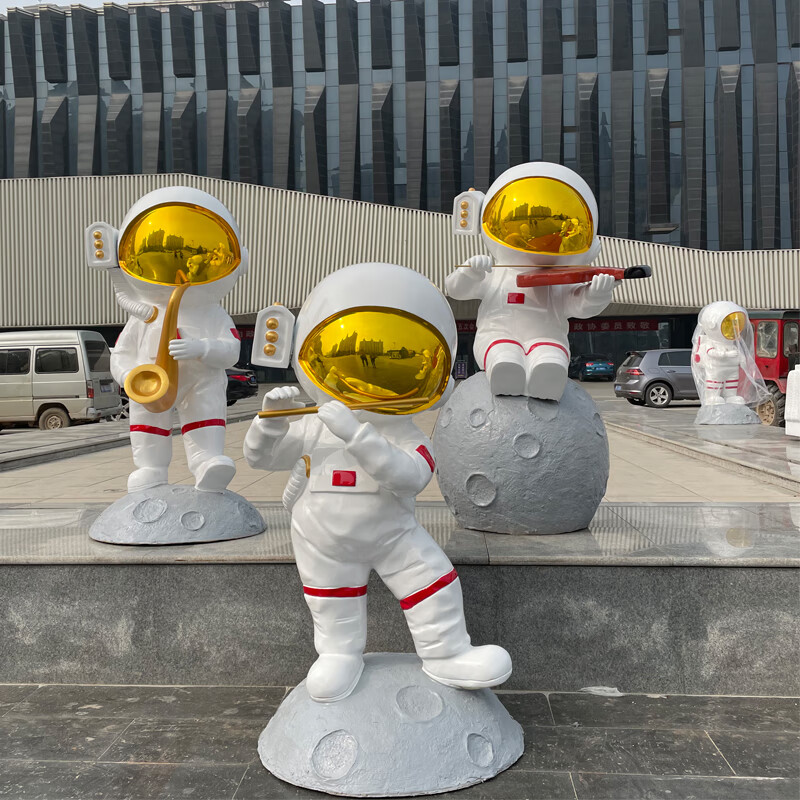 太空人宇航员大摆件 太空人宇航员卡通雕塑商场售楼处玻璃钢户外装饰