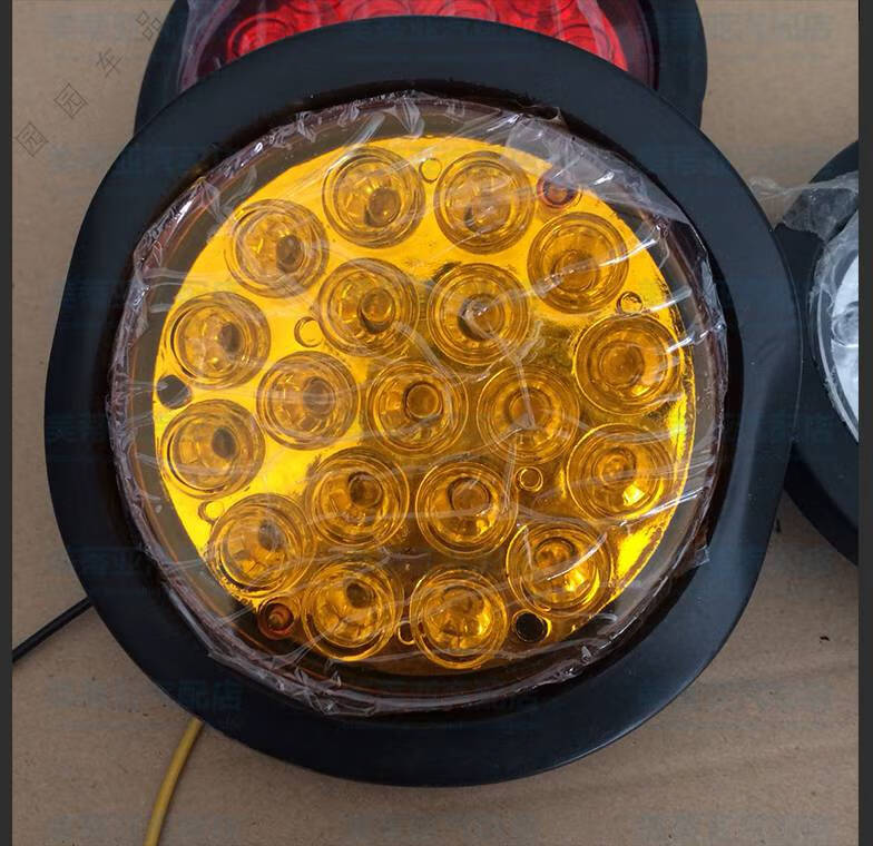 适用于24v汽车半挂车货车尾灯中集转向刹车倒车led后尾灯橡皮尾灯防水