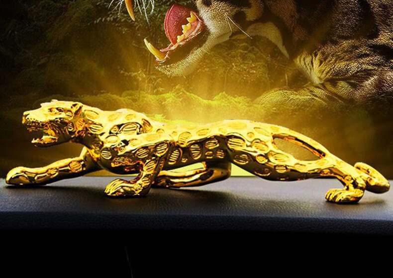 汽车车载新款创意大号实心金钱豹摆件招财保平安香水座饰品黄底银色