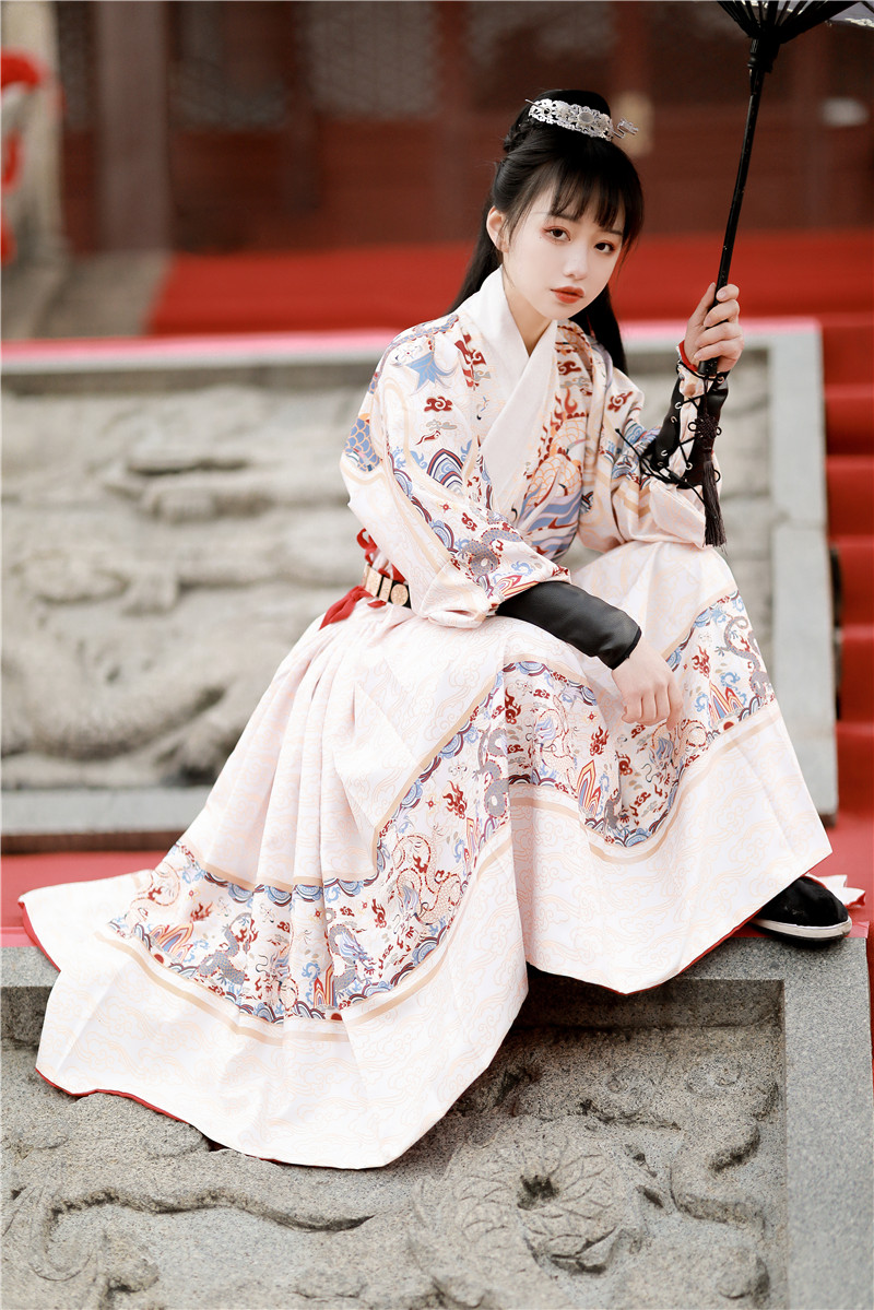 米集古装明制贴里女明朝锦衣卫飞鱼服季男绣刀曳撒蟒袍情侣风曳撒黑色