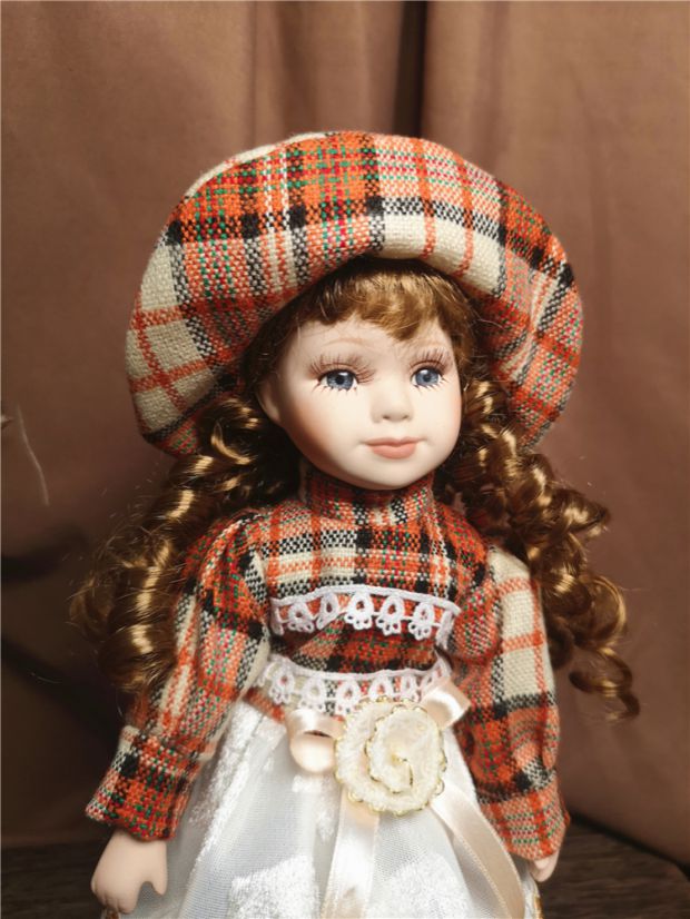 30厘米小号可爱陶瓷洋娃娃家居办公室客厅卧室个性摆件生日结婚礼 17