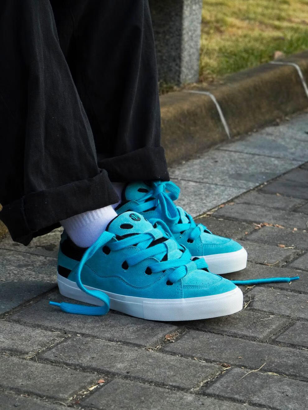 顽刻面包鞋 oll·ieskate湖水蓝白翻毛皮90s复古bake vulc男女滑板鞋