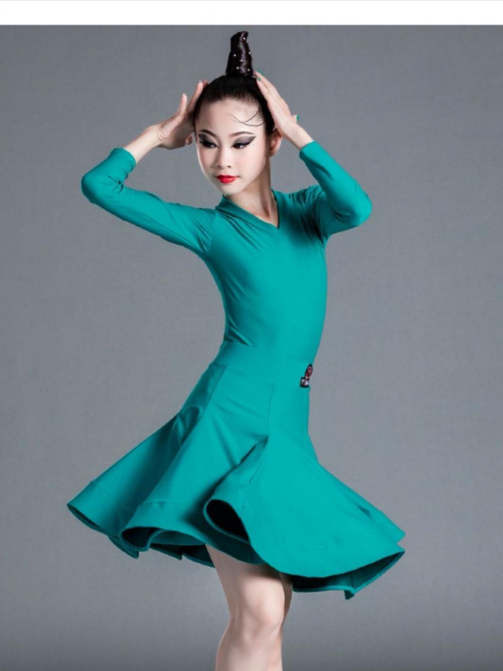 丹宝罗拉丁舞服旗舰同款拉丁舞服2022新款分体比赛服春夏锦纶哑光拉丁