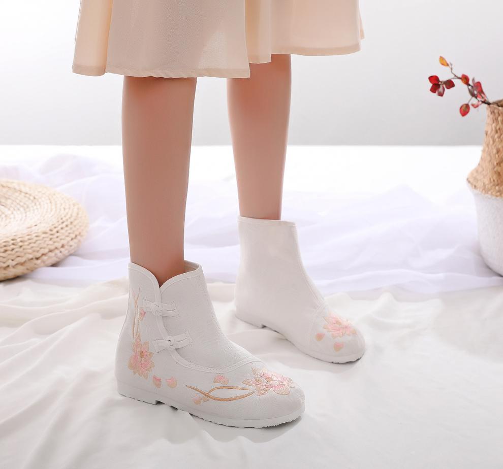 【古风汉服靴子】秋冬绣花布鞋中国风女靴子棉新款汉服鞋搭配古装平底
