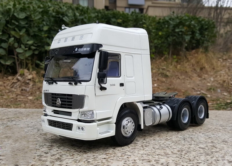 原厂重汽豪沃车模1:24 howo 336牵引车 拖头车模卡车合金模型 新黄河
