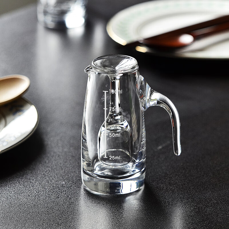 二两分酒器家用白酒杯套装酒具一壶一杯小号一口高脚烈酒杯带刻度杯架