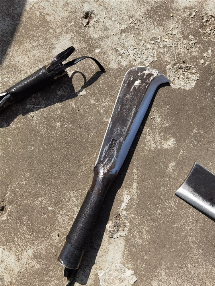 户撒阿昌柴刀手工锻打劈柴开路镰竹园林刀多功能野营户外农用刀具定制