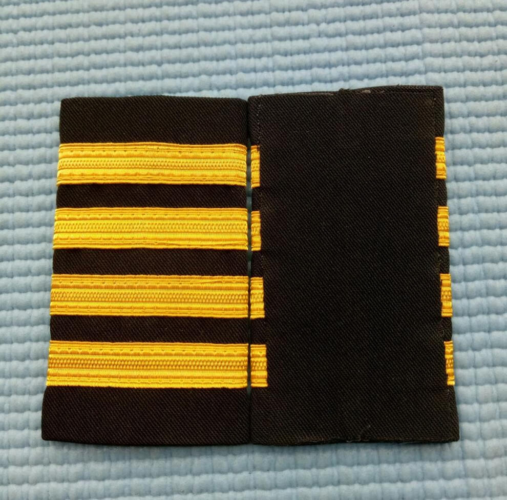 推荐新品￥航空飞行员肩章机长肩章空乘学员肩牌安保表演出肩章国航