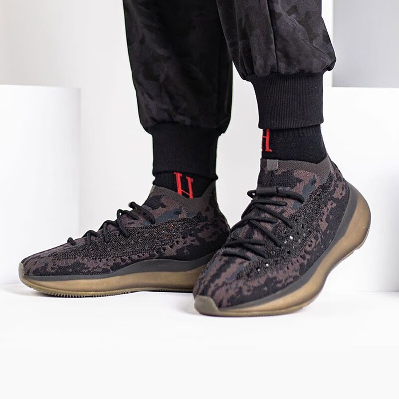 adidas阿迪达斯新款男女鞋yeezy380椰子380轻便舒适休闲运动跑步鞋gz