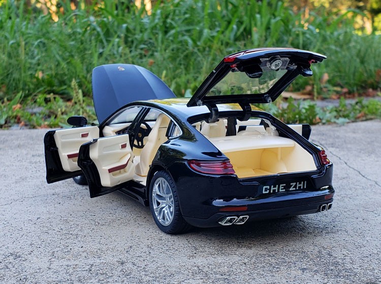 1:18保时捷帕拉梅拉车模合金汽车模型仿真金属车模收藏摆件礼物玩具车