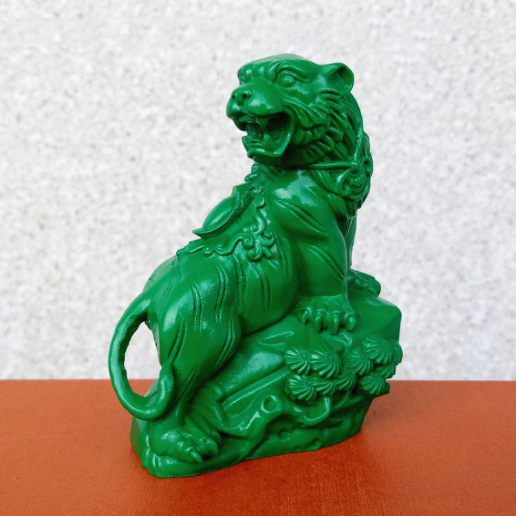 老虎实木摆件木头绿色老虎实木摆件木质雕刻木雕生肖寅虎上山虎工艺