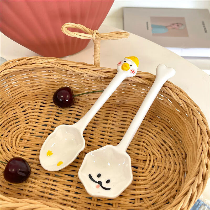 世宝 日系可爱卡通龙猫小狗少女心陶瓷勺子调羹早餐饭勺汤勺宿舍家用