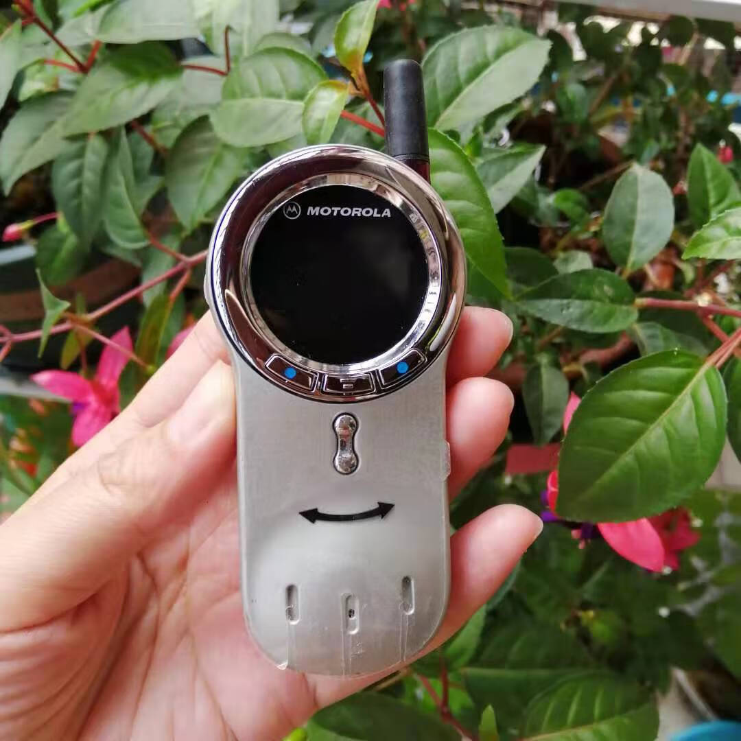 motorola摩托罗拉v70旋盖古董怀旧收藏学生机蓝色套餐二32mb中国大陆