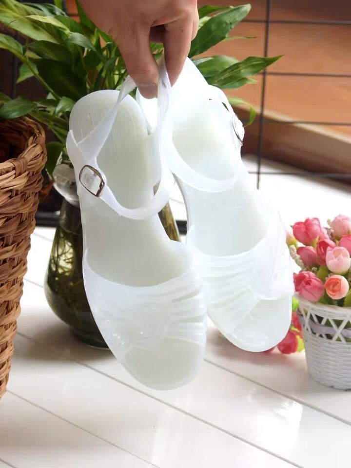 下雨天穿的雨天凉鞋女塑胶鞋怀旧老式女凉鞋熟胶不断底不臭脚防滑耐磨