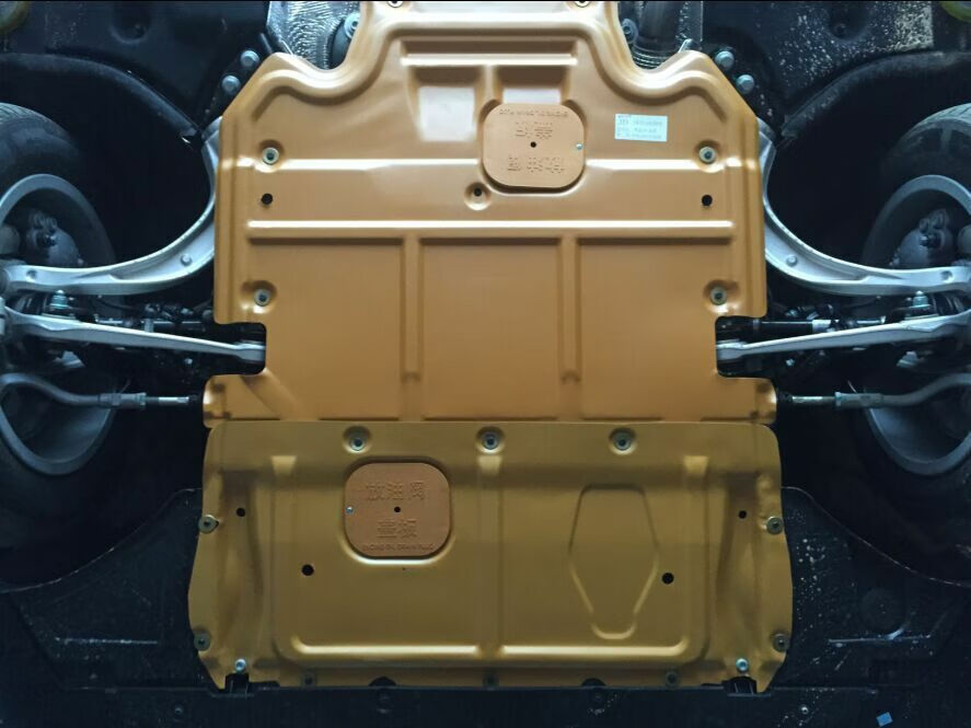 适用于天籁楼兰玛驰劲客贵士发动机下护板底盘护甲车底油底壳保护板钛