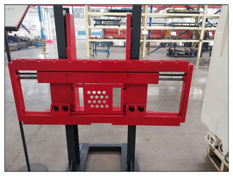 适用于叉车侧移器总成合力杭叉斗山台励福龙工3吨带侧移油缸叉车配件