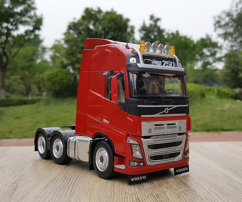 牵引车拖头平板运输卡车volvo沃尔沃fh163轴合金汽车模型132沃尔沃