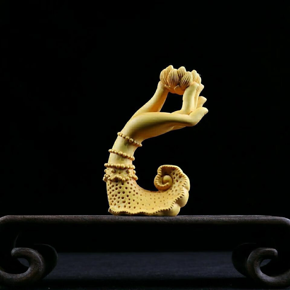 曲美思黄杨木雕相爱家居摆设现代电视装饰品情侣创意实木客厅摆件工艺