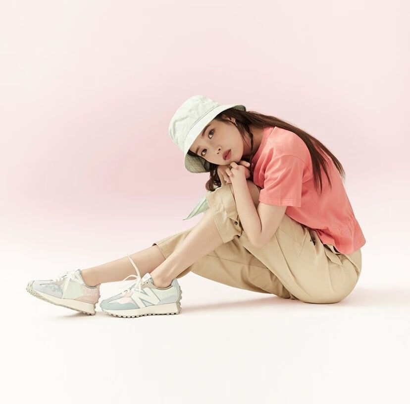 【官方自营精选】new低帮散步鞋复古松紧明星iu同款纯原b休闲夏日运动