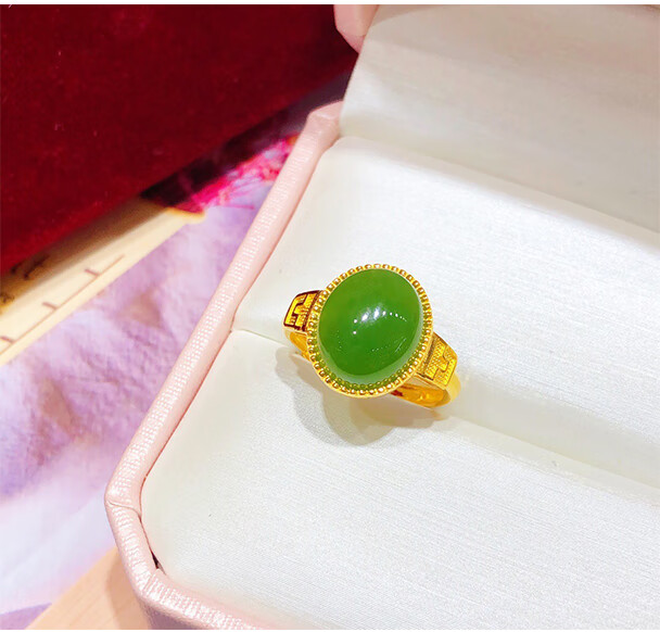 老凤祥款式和田玉金镶玉戒指女款菠菜绿碧玉黄金指环活口足金送婆婆