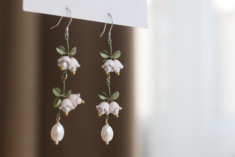 美芙仁网红同款仿真白色铃兰花植物耳环森系复古小花耳坠新年礼物虎年