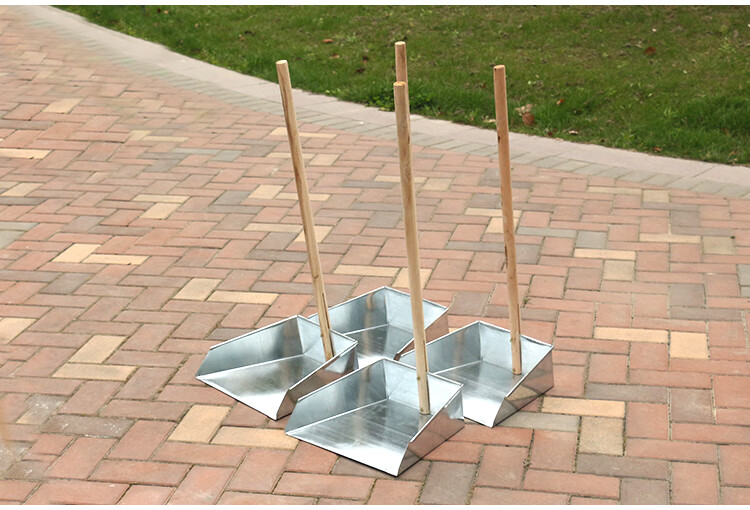 加大加厚木头柄铁畚箕大号单个铁皮畚斗簸箕垃圾斗垃圾铲环卫耐用透明