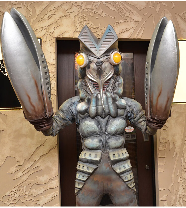 怪兽哥尔赞奥特的曼cos服装头盔摆件可穿戴全身盔甲eva道具皮套金古桥