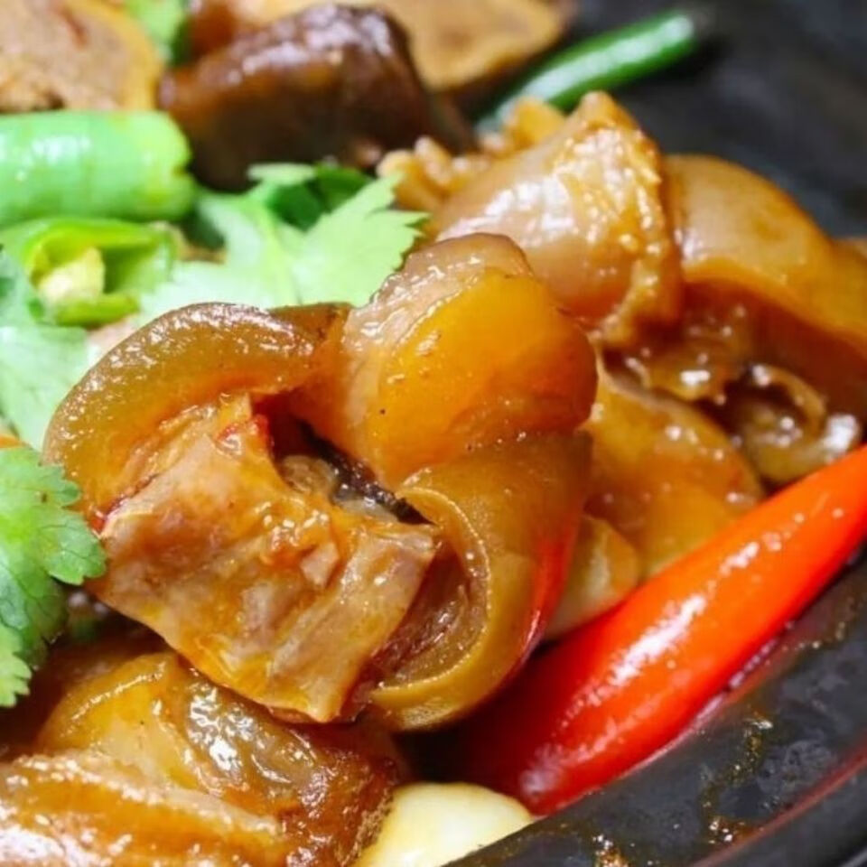 新鲜农家牛蹄剔骨牛蹄子冷冻牛蹄子半熟牛蹄牛脚牛蹄3斤含有小骨头