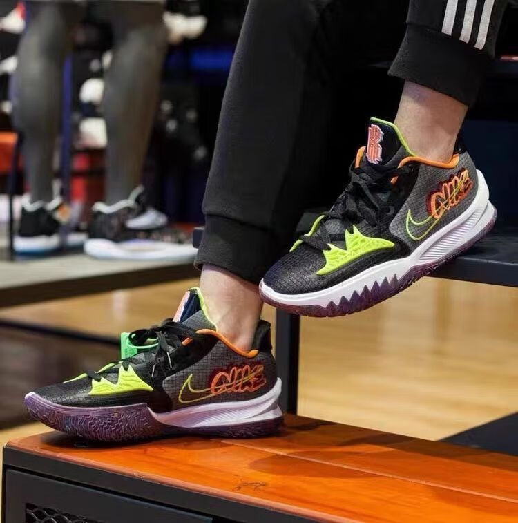 欧文7代篮球鞋男数学公式艺术主题low4低帮实战男气垫鞋 破晓紫黄7代