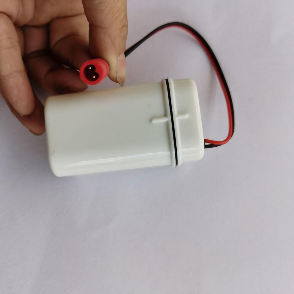 男士小便斗冲水阀感应冲水器防水小便池电池盒通用dc公插5号6v 电池盒
