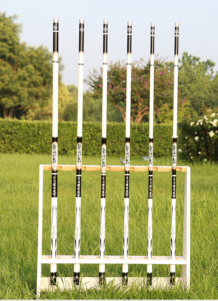 港唤千川鲤战龙鱼竿碳素手杆28调台钓竿大物竿钓鱼杆鲫鲤鱼竿轻硬套装