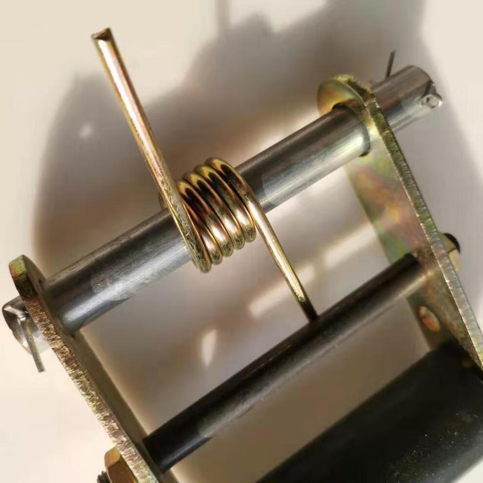 三轮车拖带轮时风五征压带轮金蛙农用车涨紧轮器单簧双簧农机配件五征