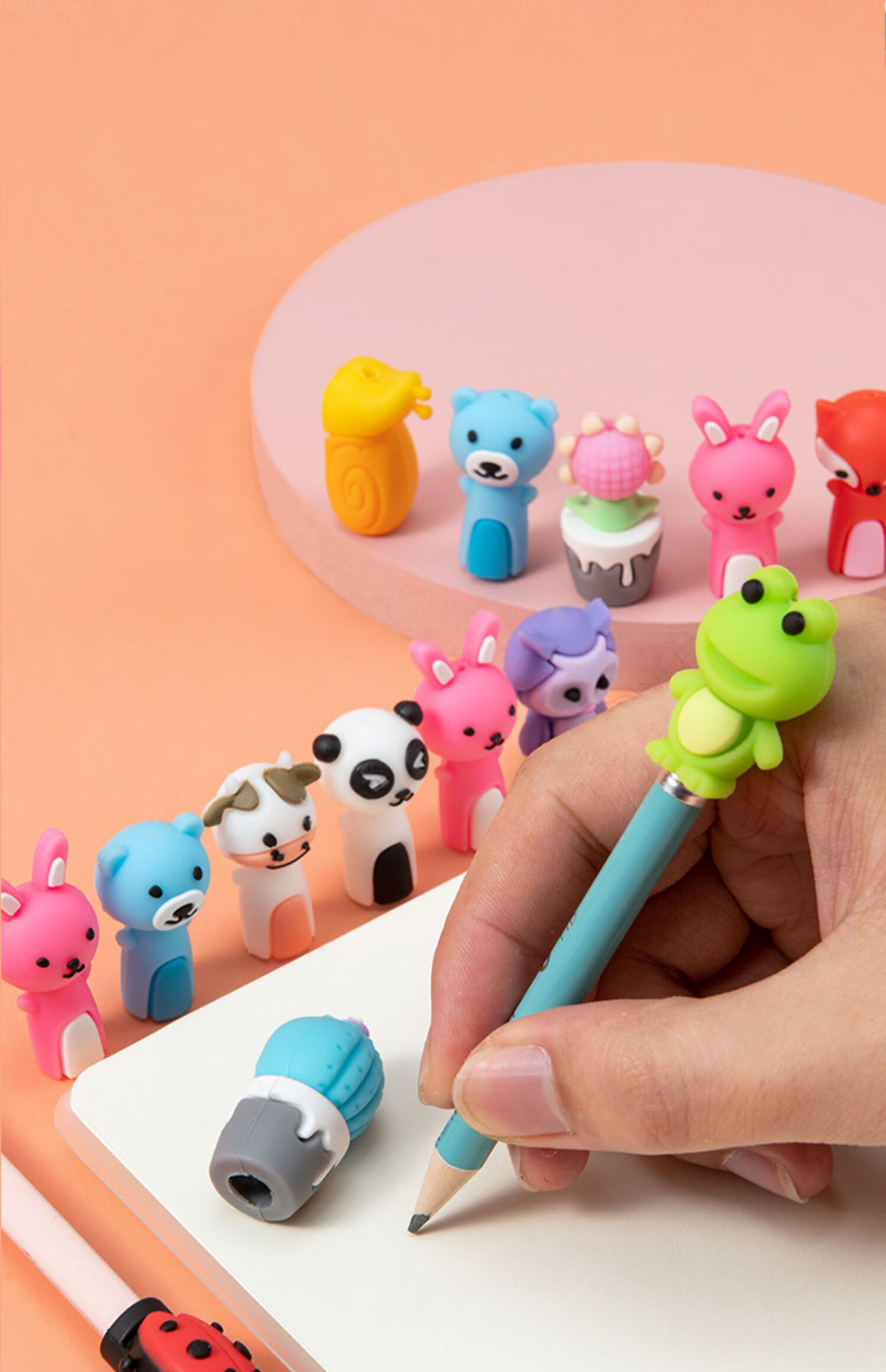 山柏铅笔帽女孩卡通笔帽笔套硅胶保护套小学生可爱铅笔套软胶笔冒笔盖