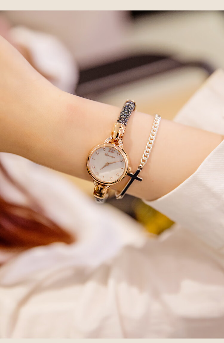 ins风新款女士手链表手表女士十大感轻奢手链表女白金色