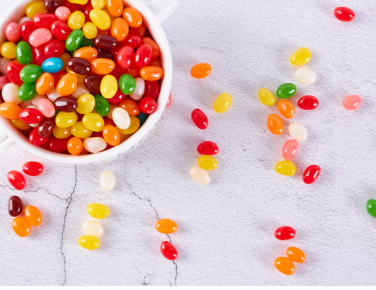 宓蝶2瓶七彩糖豆彩虹糖果汁软糖果味qq糖果橡皮糖儿童零食品一罐1瓶