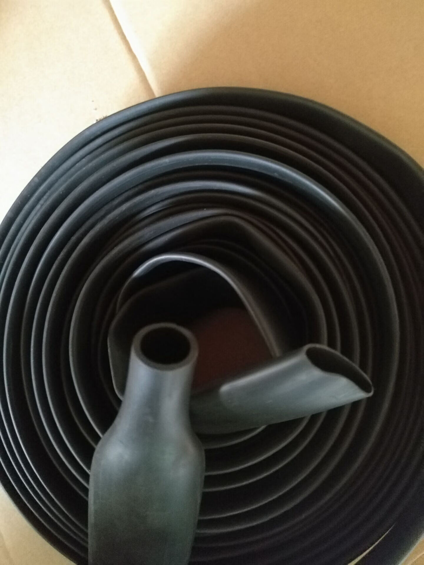 viton耐油氟橡胶热缩管耐高温柔软汽车专用200度汽车线束绝缘套管