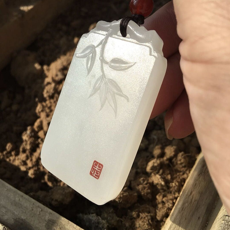 和田玉观音山水梅兰竹菊刻字平安牌吊坠男女款碳酸盐质玉项链 8a款