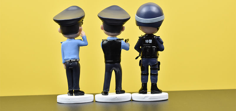 警察手办 公仔女警玩偶摆件人偶手办模型卡通玩偶车装饰