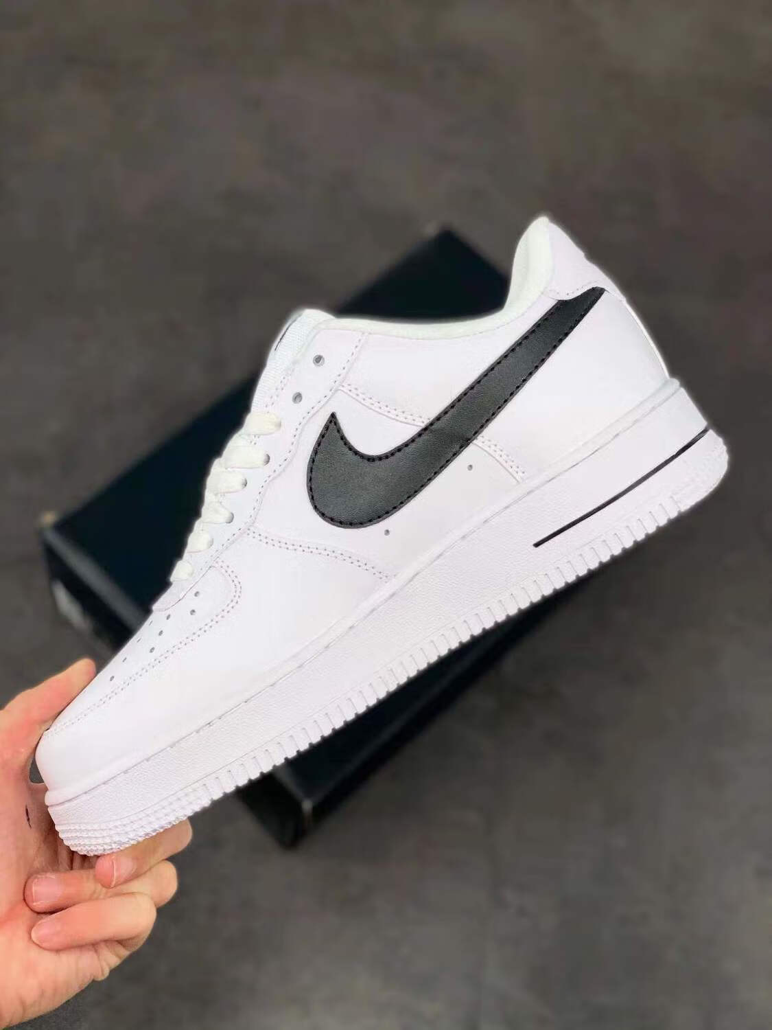 ()男女款情侣ajaf空军一号拼接百搭休闲运动滑板鞋低帮缓震气垫跑步