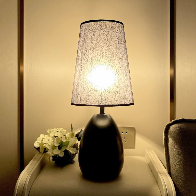 遥控台灯触摸感应灯卧室床头灯美式客厅书房宿舍房间酒店宾馆台灯ouio