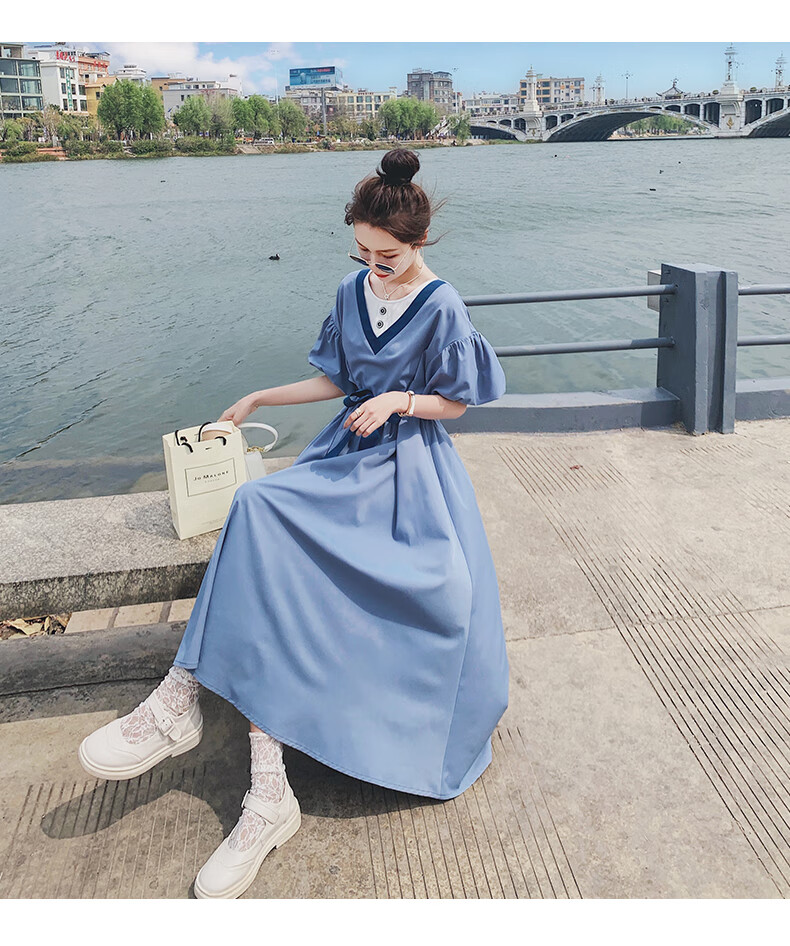 珂莱帝尔蓝色泡泡袖连衣裙女夏2022新款法式小众设计感收腰显瘦到脚踝