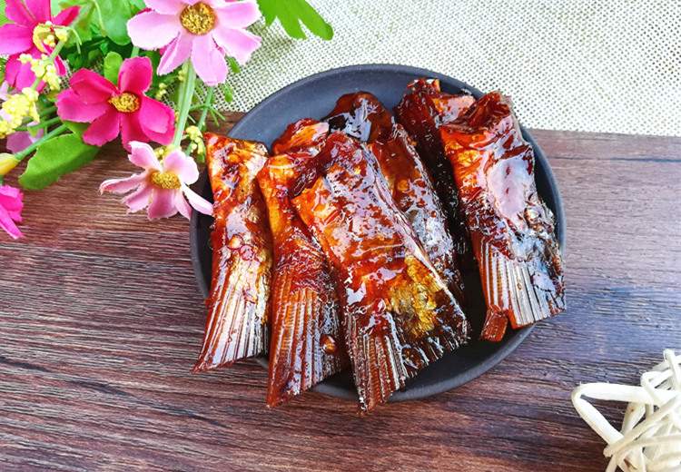 湘满天鱼尾鱼排 26g*20包湖南特产鱼尾巴小吃休闲零食香辣鱼块 鱼尾20