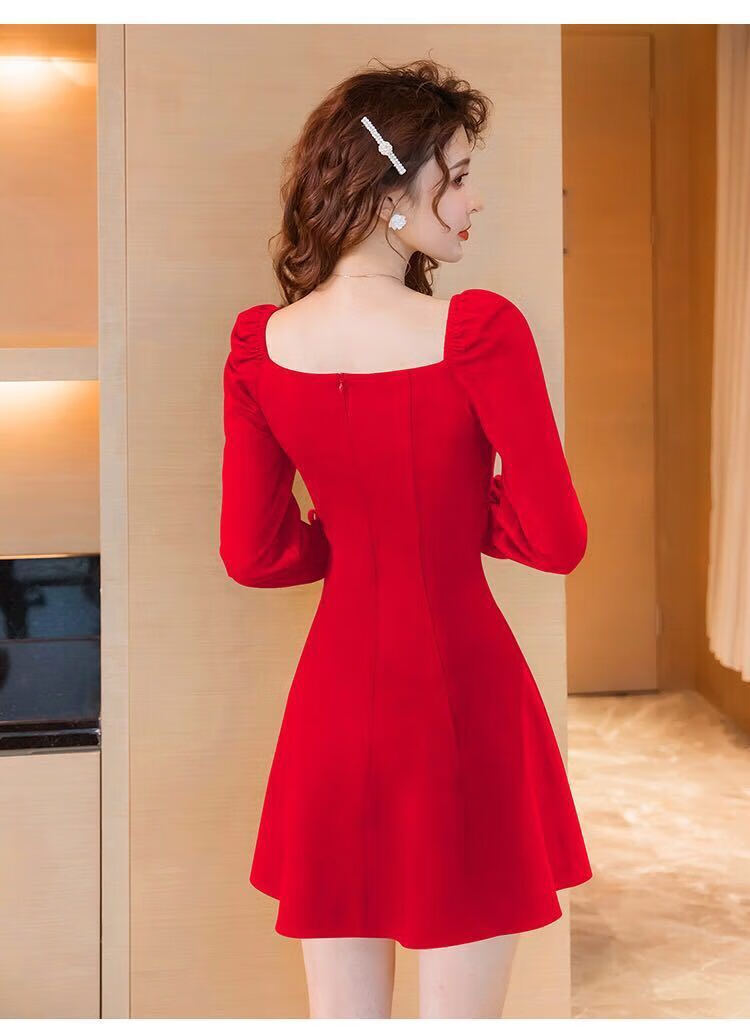 红色小个子连衣裙女秋冬季2020新款赫本风甜美气质收腰礼服短裙子
