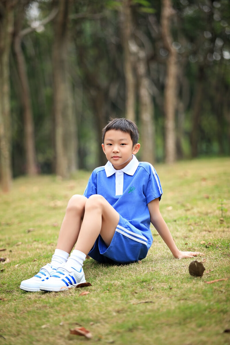 帅气小学男生照片图片