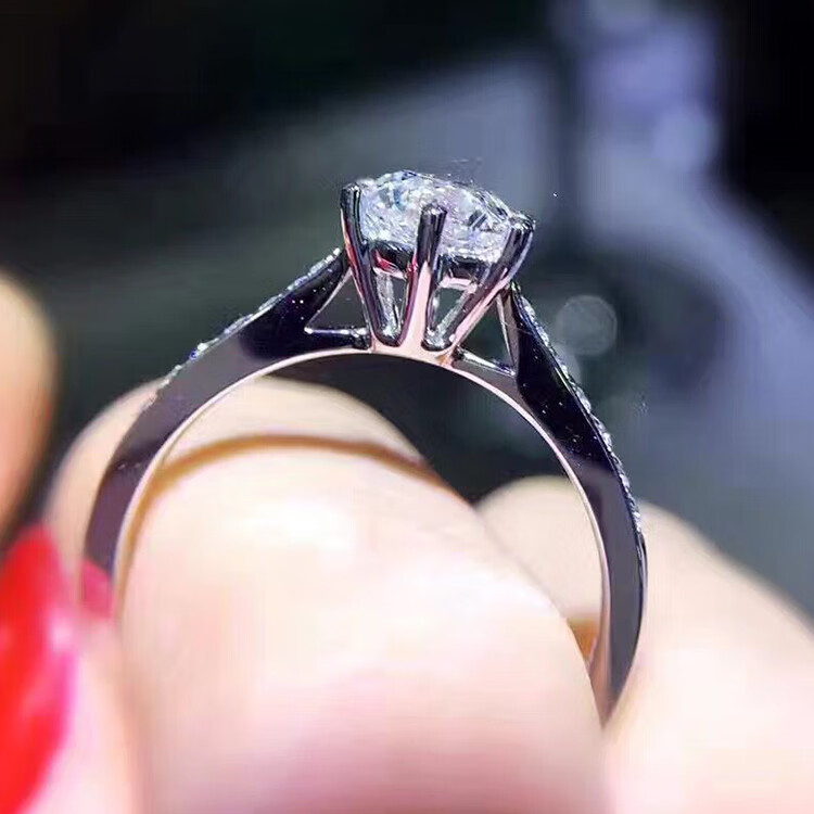 520情人节礼物老凤祥款式18k金经典六爪钻戒女30分50分天然钻石戒指一