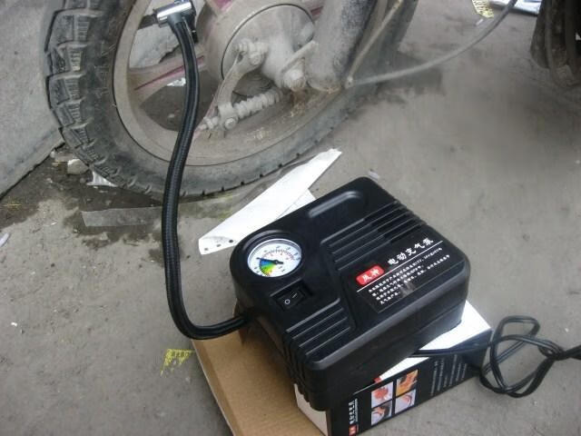 新款摩托车电动车载打气筒12v36v48v60v72v电瓶车充气泵自动打气4896