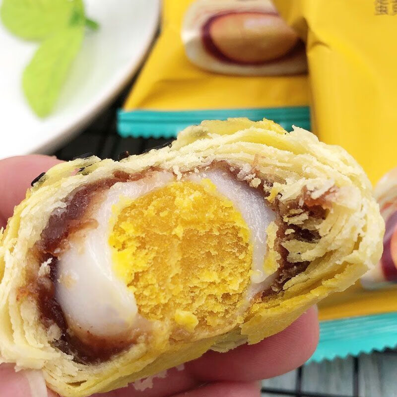 欣欣松沙蛋黄酥整箱4斤雪媚娘皮海边咸鸭蛋黄休闲零食小吃4斤蛋黄酥