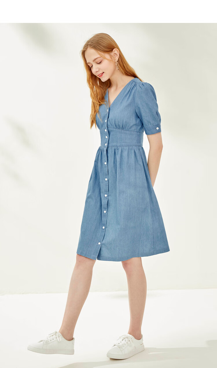 eland衣恋官方集团依恋2021新款水洗牛仔蓝v领泡泡袖收腰连衣裙女裙子